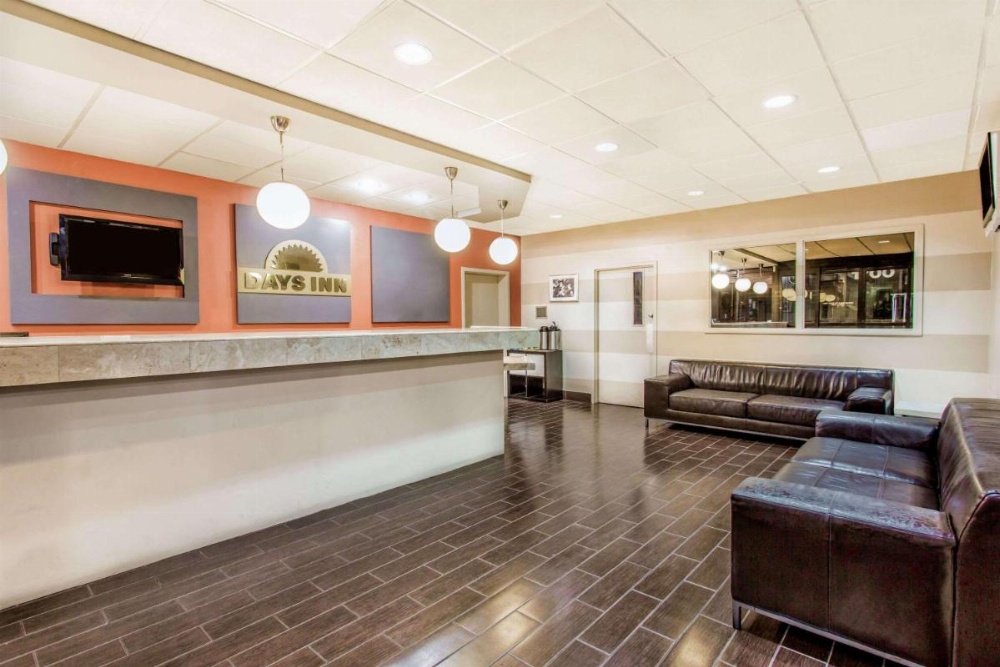 Days Inn by Wyndham Fort Lauderdale Airport Cruise Port Image 20